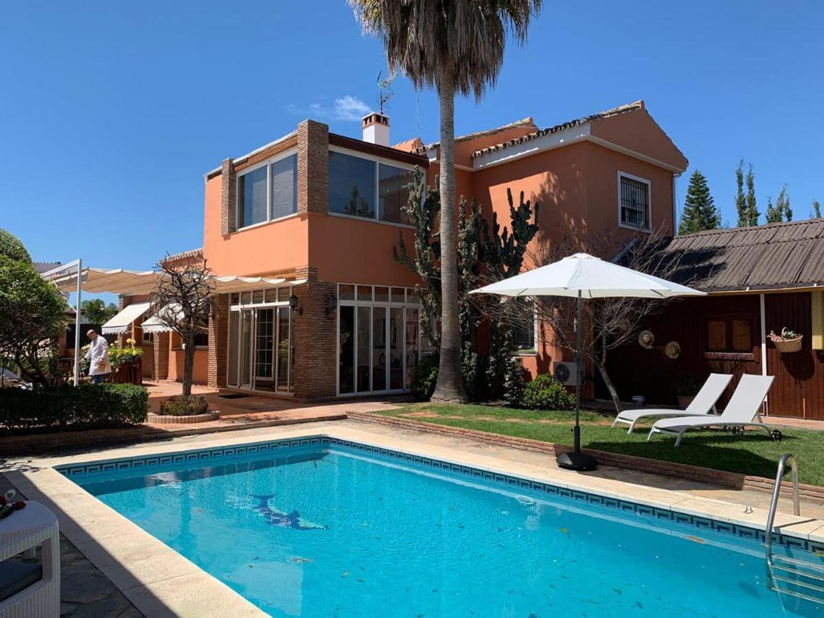 מארבלה Chalet Con Piscina A 50 M De La Playa . מראה חיצוני תמונה