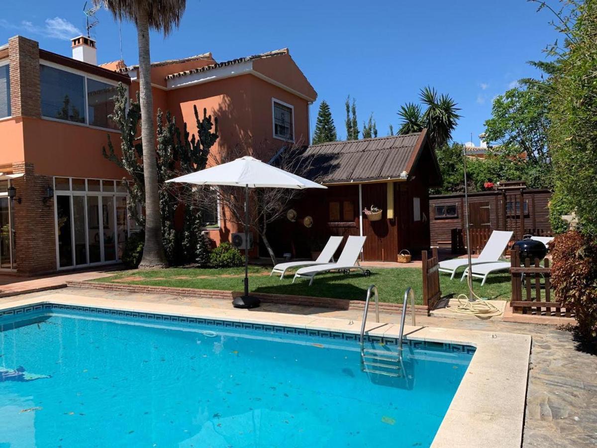 מארבלה Chalet Con Piscina A 50 M De La Playa . מראה חיצוני תמונה