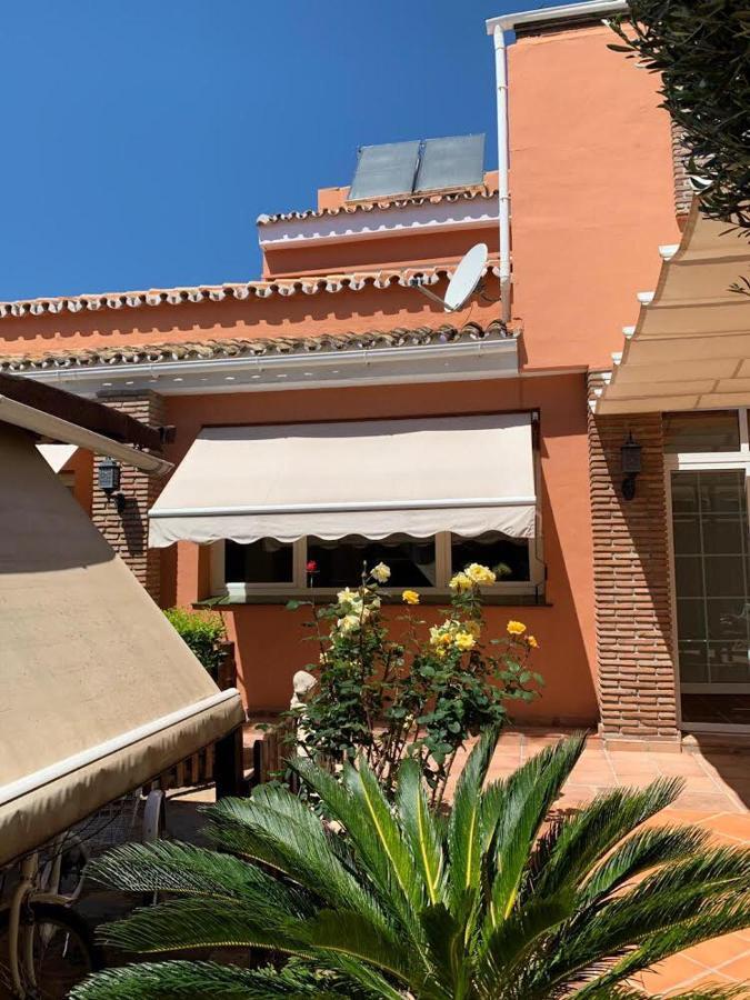מארבלה Chalet Con Piscina A 50 M De La Playa . מראה חיצוני תמונה